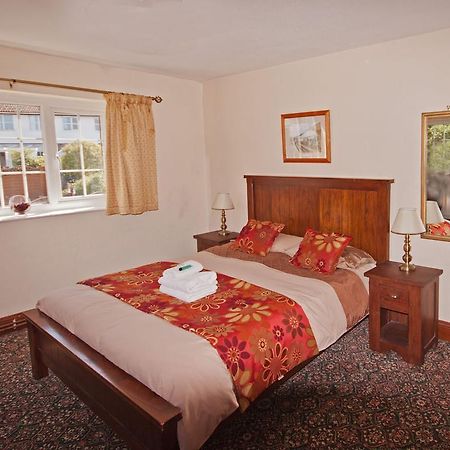 The White Hart Hotel Menheniot Dış mekan fotoğraf